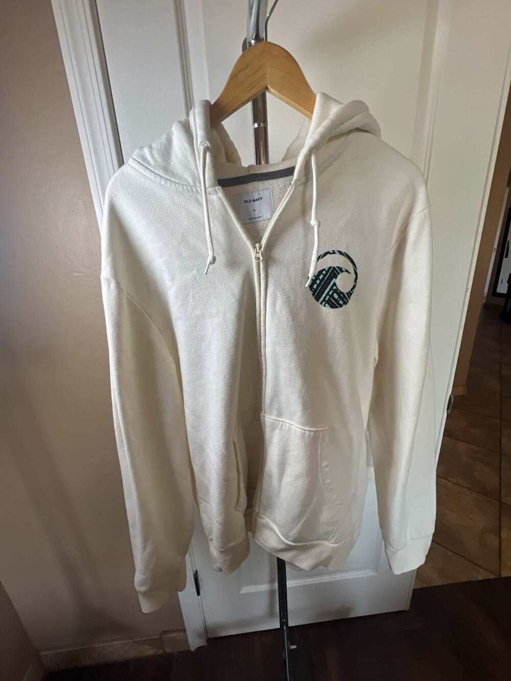 Old Navy Off-White Surfing Graphic Full-Zip Hoodie